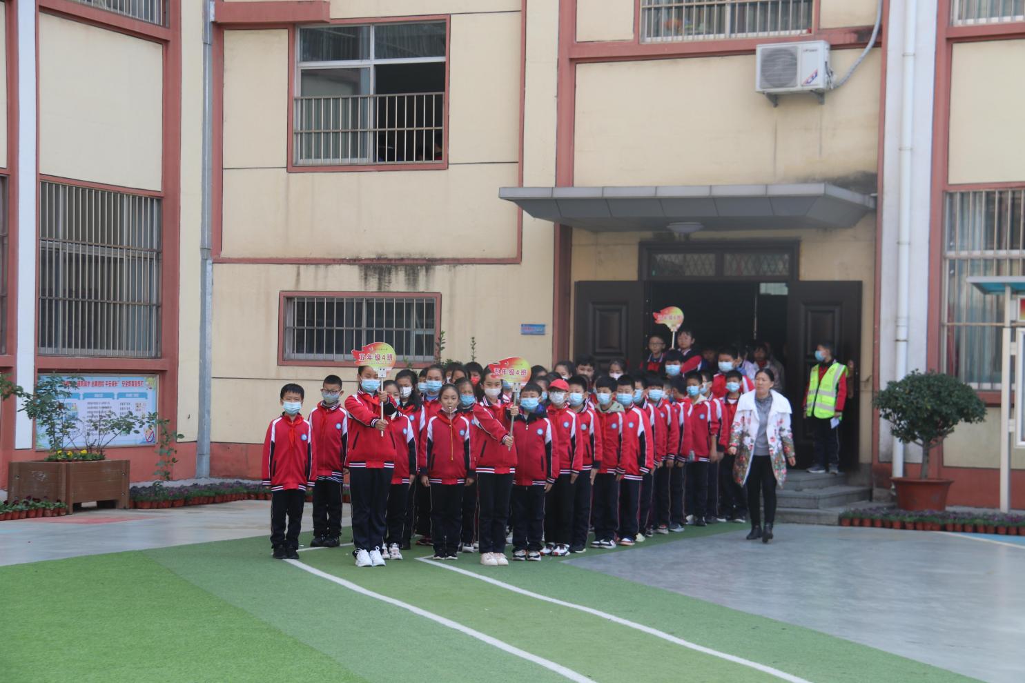 临沂金雀山小学2013图片