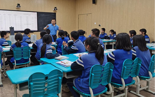 济南第五十二中学:课堂教学展风采,协同发展共成长_中小学校_大众网