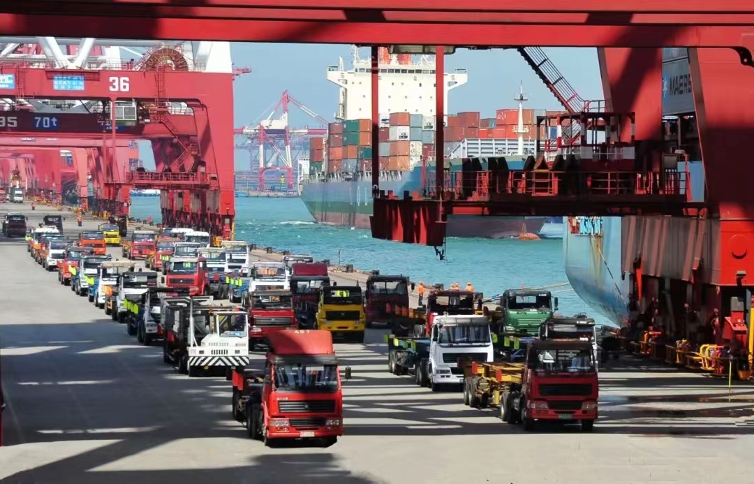 货物吞吐量同比增长5.2%，集装箱量同比增长13.1%！山东港口吹响春节生产会战冲锋号
