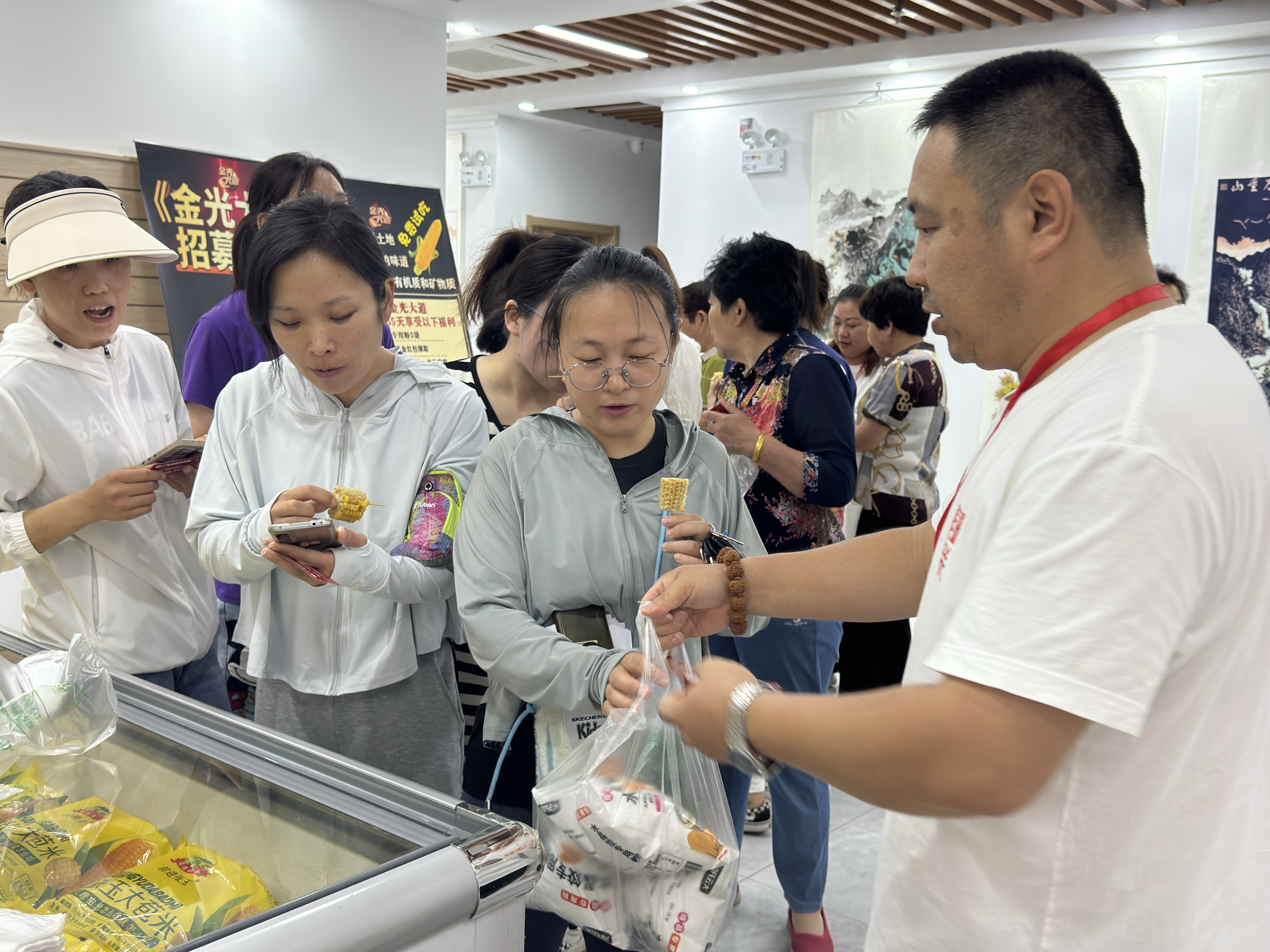 市中区十六里河街道福康社区举办端午美食每刻品鉴沙龙活动