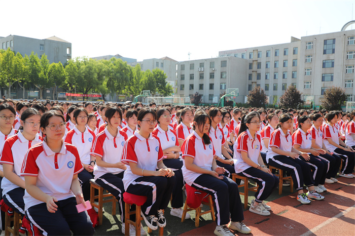 济南市莱芜第四中学图片